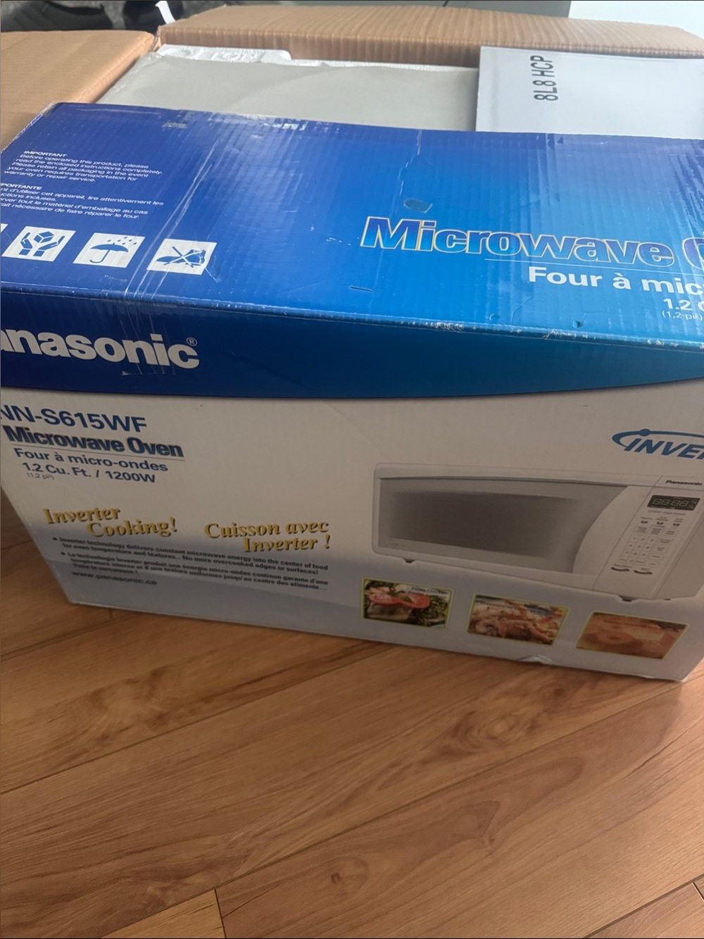 Panasonic 1200W Inverter Microwave – Used Once – Mint Condition